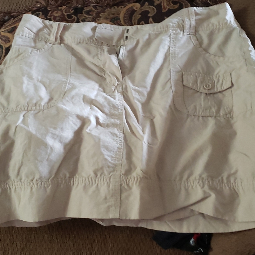 Skorts